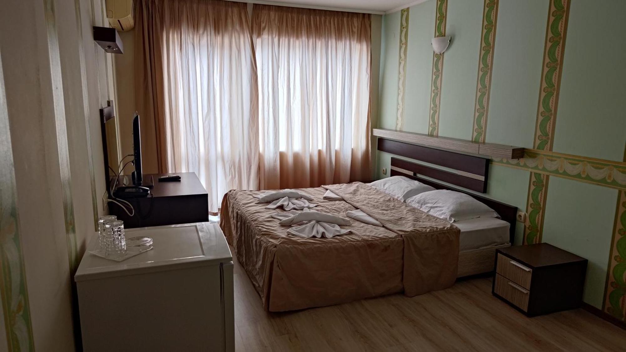 Lotos Hotel Balchik Luaran gambar