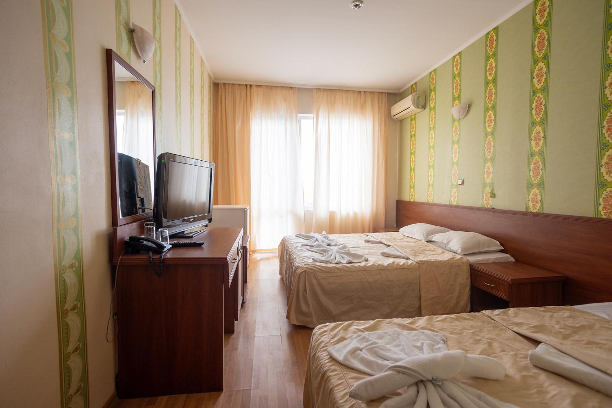 Lotos Hotel Balchik Luaran gambar