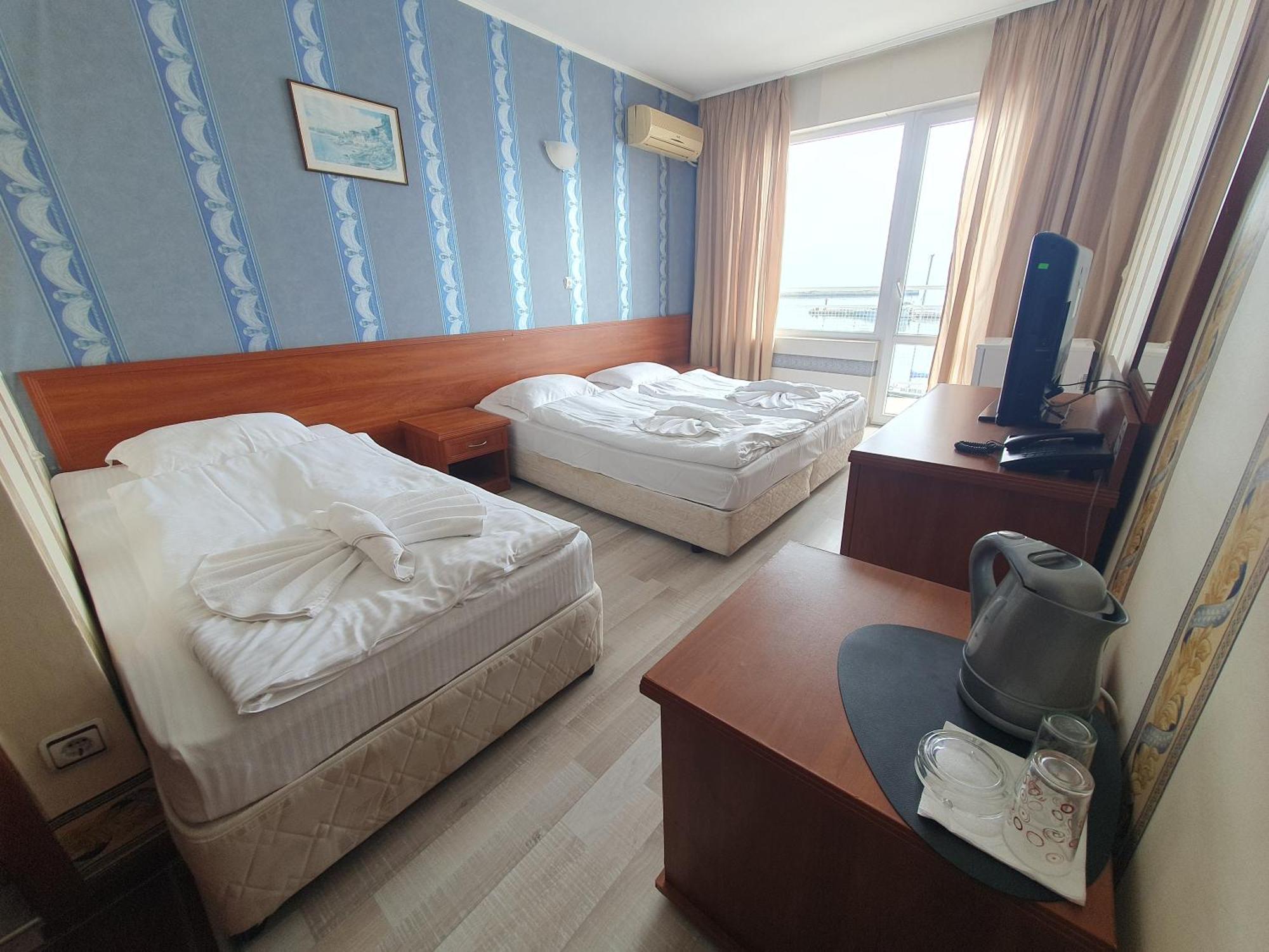 Lotos Hotel Balchik Luaran gambar