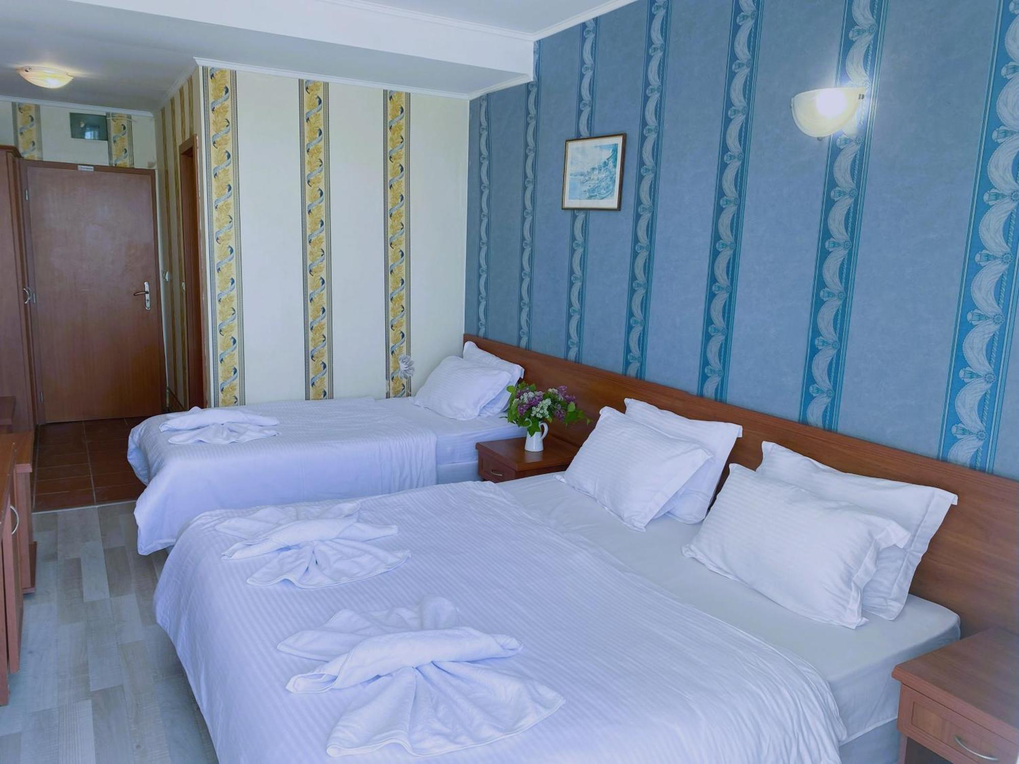 Lotos Hotel Balchik Luaran gambar